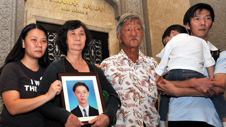 The Teoh family leaving the Court of Appeal in 2014